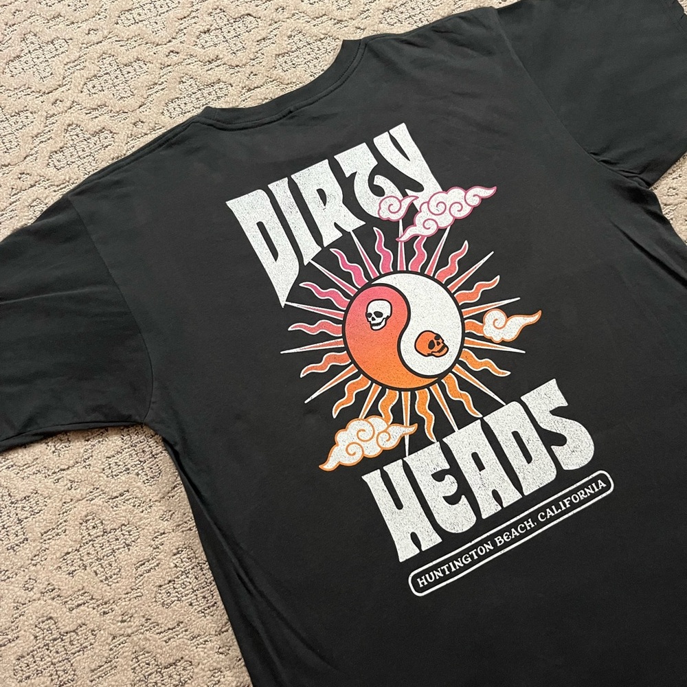 🎸 '23 Dirty Heads Band Yin & Yang Skull Tropical Huntington Beach CA Grey Tee - Picture 11 of 12